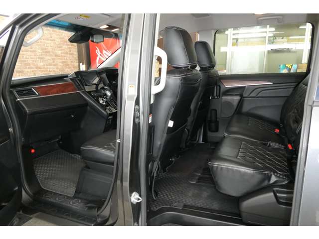 三菱 デリカ　Ｄ：５ ２．２ Ｇ パワーパッケージ ディーゼルターボ ４ＷＤ R3年 (東北) 99