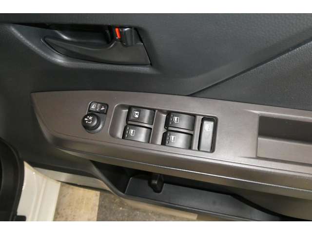トヨタ ルーミー １．０ Ｇ ４ＷＤ R5年 (東北) 99