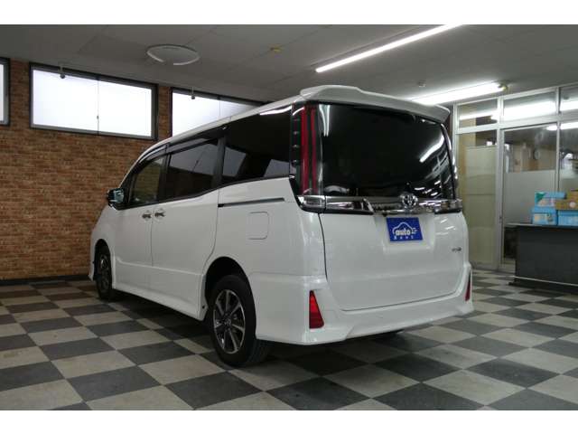 トヨタ ノア ２．０ ＳＩ ＷＸＢＩＩ ４ＷＤ R3年 (東北) 99