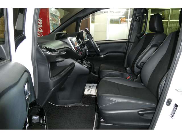 トヨタ ノア ２．０ ＳＩ ＷＸＢＩＩ ４ＷＤ R3年 (東北) 99