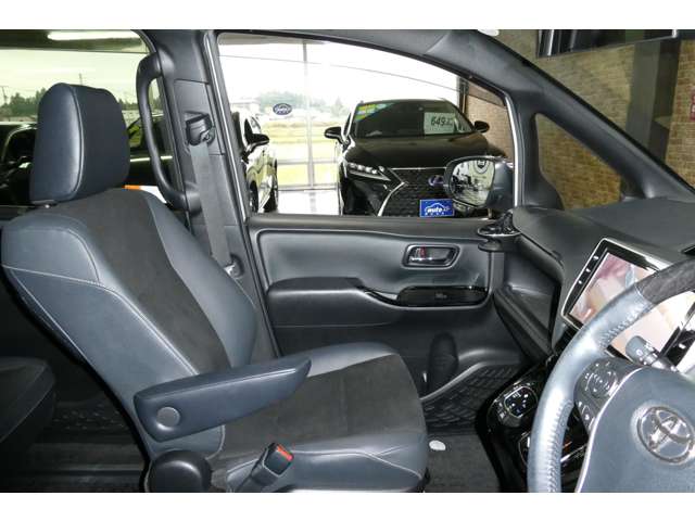 トヨタ ノア ２．０ ＳＩ ＷＸＢＩＩ ４ＷＤ R3年 (東北) 99