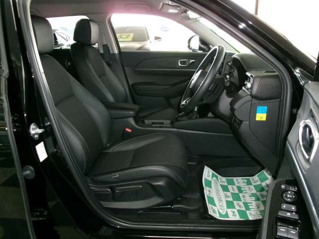 ホンダ ヴェゼル １．５ Ｅ：ＨＥＶ Ｚ ４ＷＤ R4年 (東北) 99