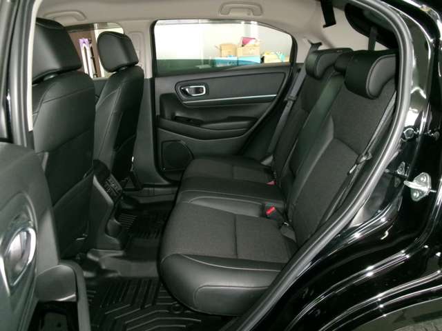 ホンダ ヴェゼル １．５ Ｅ：ＨＥＶ Ｚ ４ＷＤ R4年 (東北) 99