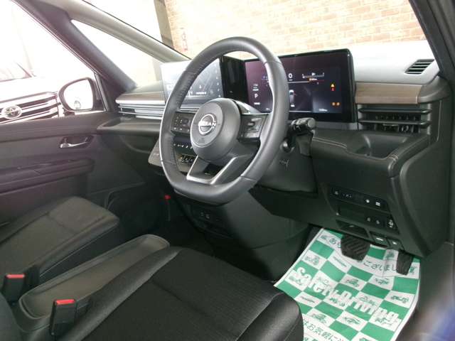 日産 セレナ １．４ Ｅ－４ＯＲＣＥ ハイウェイスターＶ ４ＷＤ R6年 (東北) 99