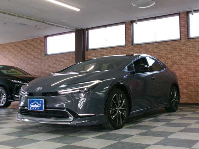 トヨタ プリウス ２．０ Ｚ Ｅ－ＦＯＵＲ ４ＷＤ R5年 (東北) 99