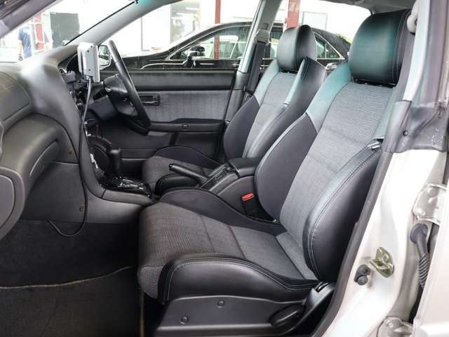 スバル レガシィＢ４ ２．０ ＲＳ タイプＢ ４ＷＤ H13年 (関東) 99