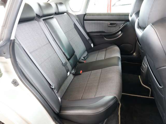 スバル レガシィＢ４ ２．０ ＲＳ タイプＢ ４ＷＤ H13年 (関東) 99