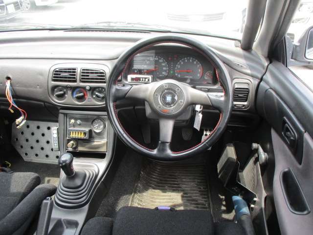 スバル インプレッサ ２．０ ＷＲＸ タイプＲＡ ４ＷＤ H7年 (関東) 99