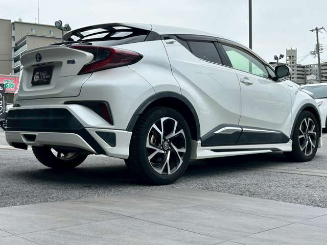 トヨタ Ｃ−ＨＲ ハイブリッド １．８ Ｇ H29年 (近畿) 99