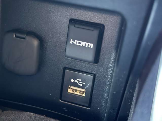 トヨタ クラウン　クロスオーバー　ハイブリッド ２．５ Ｇ アドバンスト レザー パッケージ Ｅ－ＦＯＵＲ ４ＷＤ R4年 (関東) 99