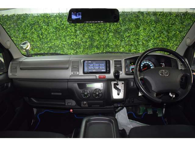 トヨタ レジアスエースバン ３．０ スーパーＧＬ プライムセレクション ロングボディ ディーゼルターボ ４ＷＤ H26年 (北海道) 99