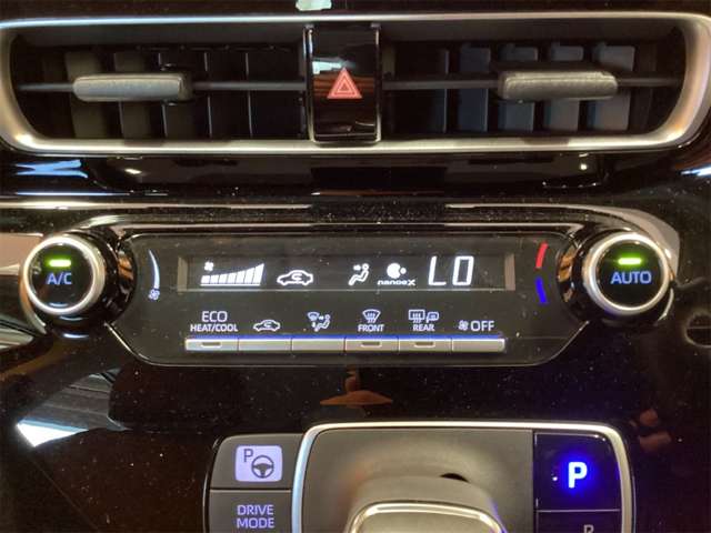 トヨタ アクア １．５ Ｇ R3年 (近畿) 99