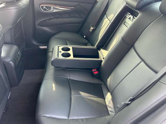 日産 フーガ ３．７ ３７０ＧＴ タイプＳ H30年 (関東) 99