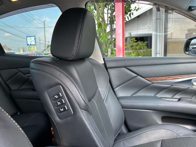 日産 フーガ ３．７ ３７０ＧＴ タイプＳ H30年 (関東) 99