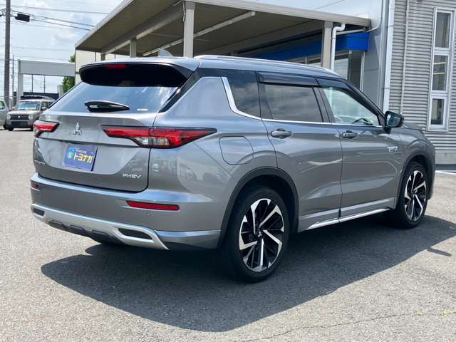 三菱 アウトランダーＰＨＥＶ ＰＨＥＶ ２．４ Ｐ ４ＷＤ R5年 (関東) 99
