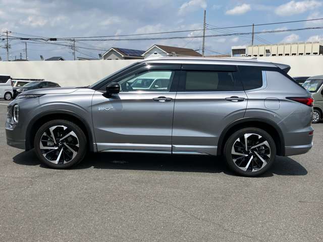 三菱 アウトランダーＰＨＥＶ ＰＨＥＶ ２．４ Ｐ ４ＷＤ R5年 (関東) 99