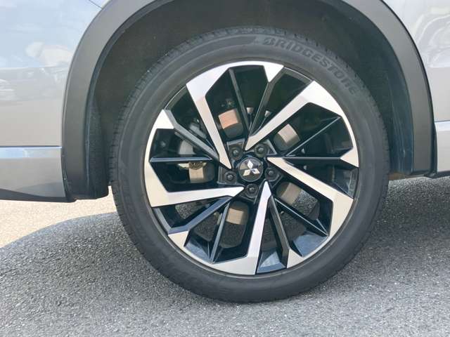 三菱 アウトランダーＰＨＥＶ ＰＨＥＶ ２．４ Ｐ ４ＷＤ R5年 (関東) 99