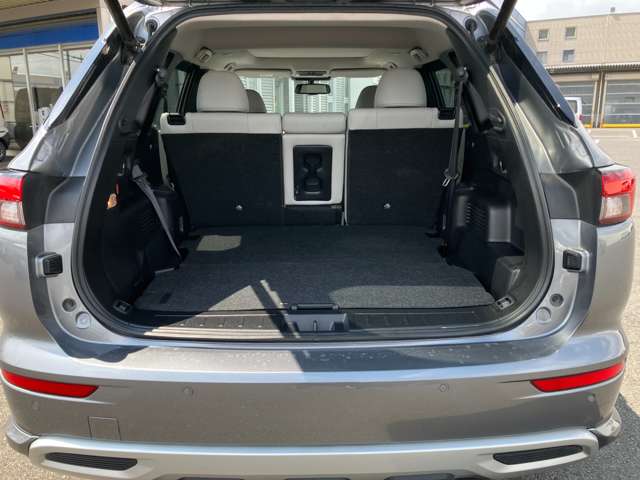 三菱 アウトランダーＰＨＥＶ ＰＨＥＶ ２．４ Ｐ ４ＷＤ R5年 (関東) 99