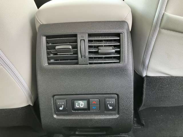 三菱 アウトランダーＰＨＥＶ ＰＨＥＶ ２．４ Ｐ ４ＷＤ R5年 (関東) 99