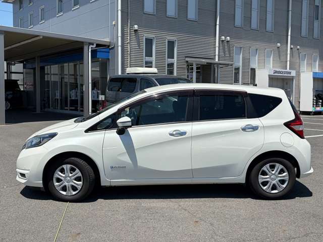 日産 ノート １．２ Ｅ－ＰＯＷＥＲ Ｘ H30年 (関東) 99