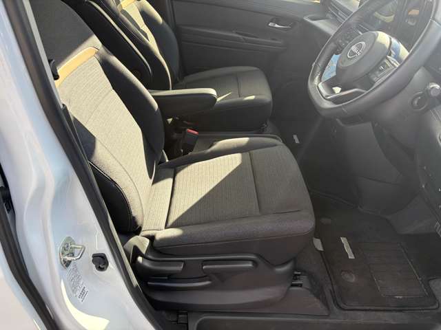 日産 セレナ １．４ Ｅ－ＰＯＷＥＲ ハイウェイスターＶ R6年 (関東) 99