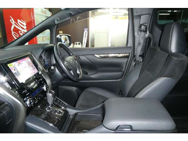 トヨタ アルファード　ハイブリッド ハイブリッド ２．５ Ｓ タイプゴールドＩＩ Ｅ－ＦＯＵＲ ４ＷＤ R3年 (東北) 99