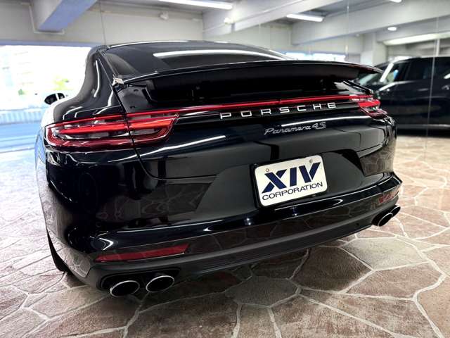 ポルシェ パナメーラ ４ エグゼクティブ ＰＤＫ ４ＷＤ R1年 (近畿) 99