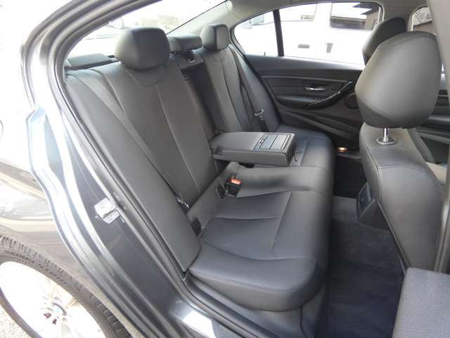 ＢＭＷ ３シリーズ ３２０ｉ　ラグジュアリー H26年 (関東) 99