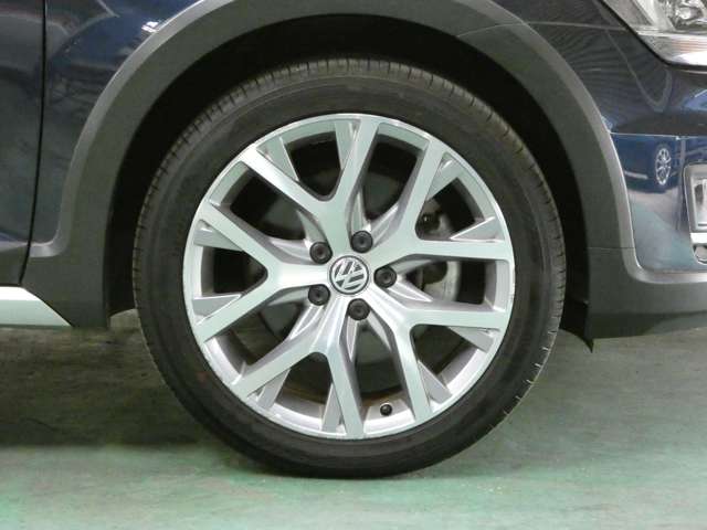 フォルクスワーゲン ゴルフ　オールトラック ＴＳＩ ４モーション アップグレード パッケージ ４ＷＤ H28年 (関東) 99