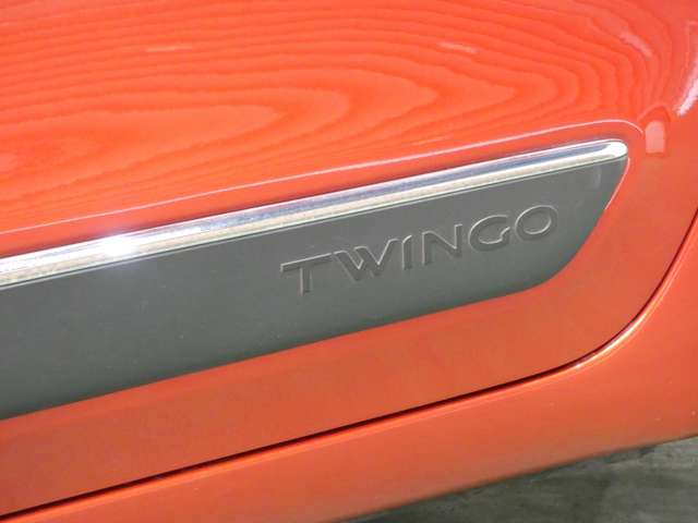 ルノー トゥインゴ インテンス　キャンバストップ R1年 (関東) 99