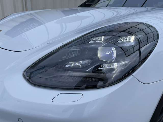 ポルシェ パナメーラ　スポーツツーリスモ ＧＴＳ ＰＤＫ ４ＷＤ R2年 (関東) 99