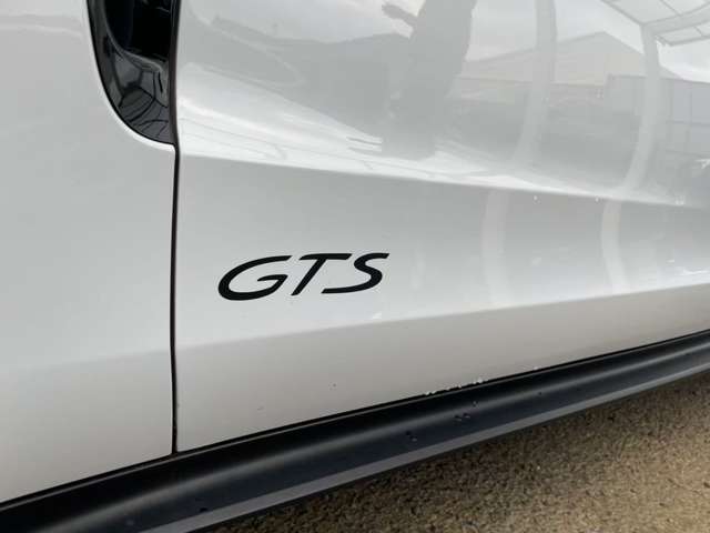 ポルシェ パナメーラ　スポーツツーリスモ ＧＴＳ ＰＤＫ ４ＷＤ R2年 (関東) 99
