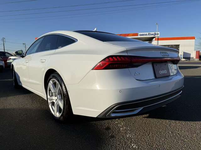 アウディ Ａ７　スポーツバック ４５ ＴＦＳＩ クワトロ ４ＷＤ R2年 (関東) 99