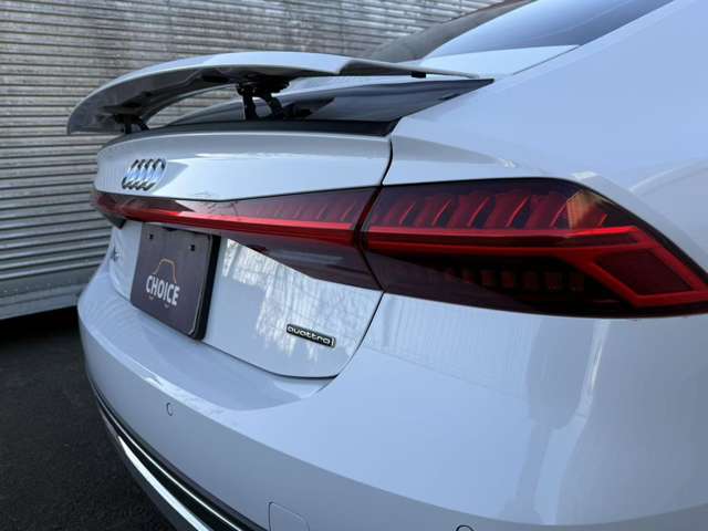 アウディ Ａ７　スポーツバック ４５ ＴＦＳＩ クワトロ ４ＷＤ R2年 (関東) 99