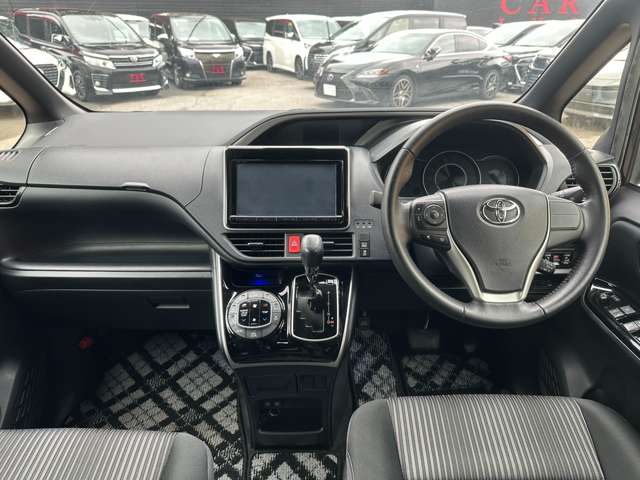 トヨタ ヴォクシー ２．０ ＺＳ 煌 H30年 (関東) 99