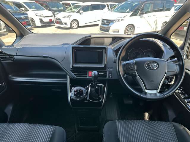 トヨタ ヴォクシー ２．０ ＺＳ 煌ＩＩ R1年 (関東) 99