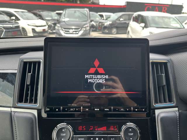 三菱 デリカ　Ｄ：５ アーバンギア ２．２ Ｇ パワーパッケージ ディーゼルターボ ４ＷＤ R1年 (関東) 99