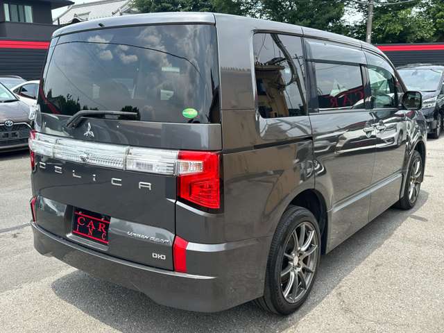 三菱 デリカ　Ｄ：５ アーバンギア ２．２ Ｇ パワーパッケージ ディーゼルターボ ４ＷＤ R1年 (関東) 99