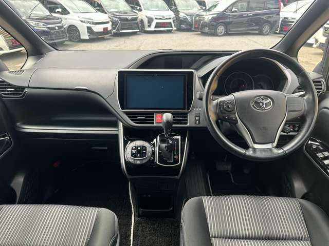 トヨタ ヴォクシー ２．０ ＺＳ 煌ＩＩ R1年 (関東) 99