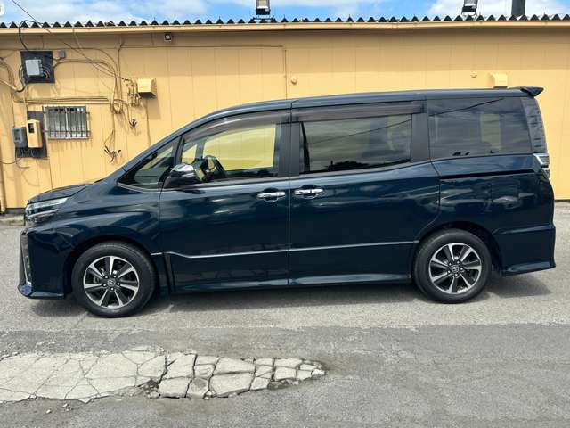 トヨタ ヴォクシー ２．０ ＺＳ 煌ＩＩ R1年 (関東) 99