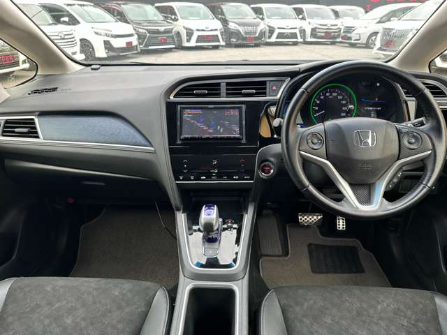 ホンダ シャトル １．５ ハイブリッド Ｘ H28年 (関東) 99