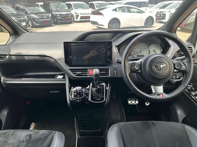 トヨタ ヴォクシー ２．０ ＺＳ ＧＲ スポーツ H29年 (関東) 99