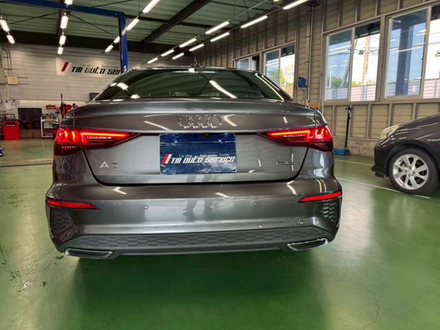 アウディ Ａ３　セダン ４０ ＴＦＳＩ クワトロ Ｓライン ４ＷＤ R4年 (東海) 99
