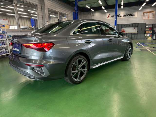 アウディ Ａ３　セダン ４０ ＴＦＳＩ クワトロ Ｓライン ４ＷＤ R4年 (東海) 99