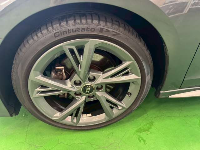 アウディ Ａ３　セダン ４０ ＴＦＳＩ クワトロ Ｓライン ４ＷＤ R4年 (東海) 99