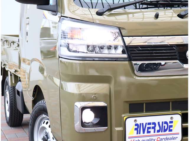ダイハツ ハイゼットトラック ６６０ ジャンボ エクストラ ３方開 ４ＷＤ R8年 (関東) 99