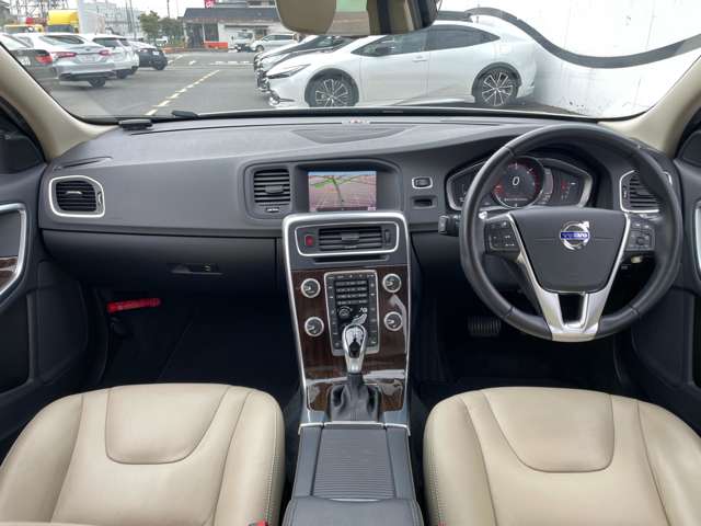 ボルボ Ｖ６０クロスカントリー Ｄ４ クラシック ディーゼルターボ H29年 (関東) 99
