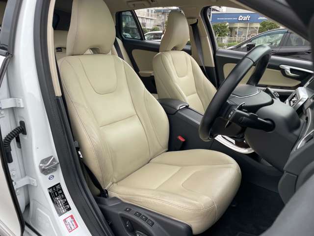 ボルボ Ｖ６０クロスカントリー Ｄ４ クラシック ディーゼルターボ H29年 (関東) 99