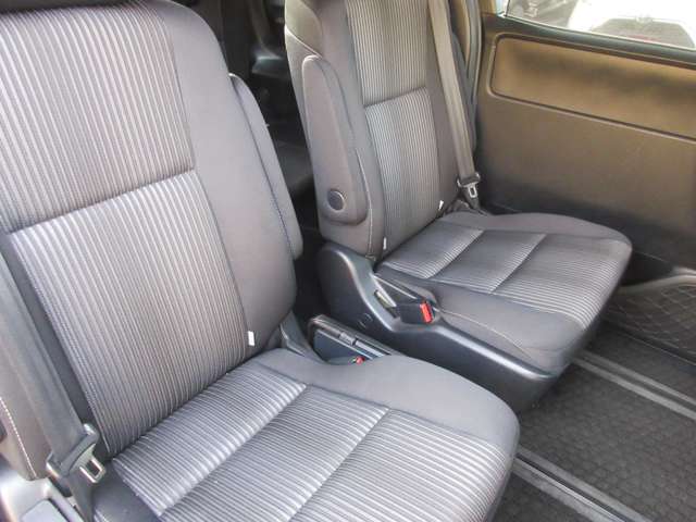 トヨタ ヴォクシー １．８ ハイブリッド ＺＳ H30年 (関東) 99