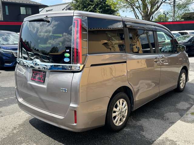 トヨタ ノア １．８ ハイブリッド Ｇ H29年 (関東) 99